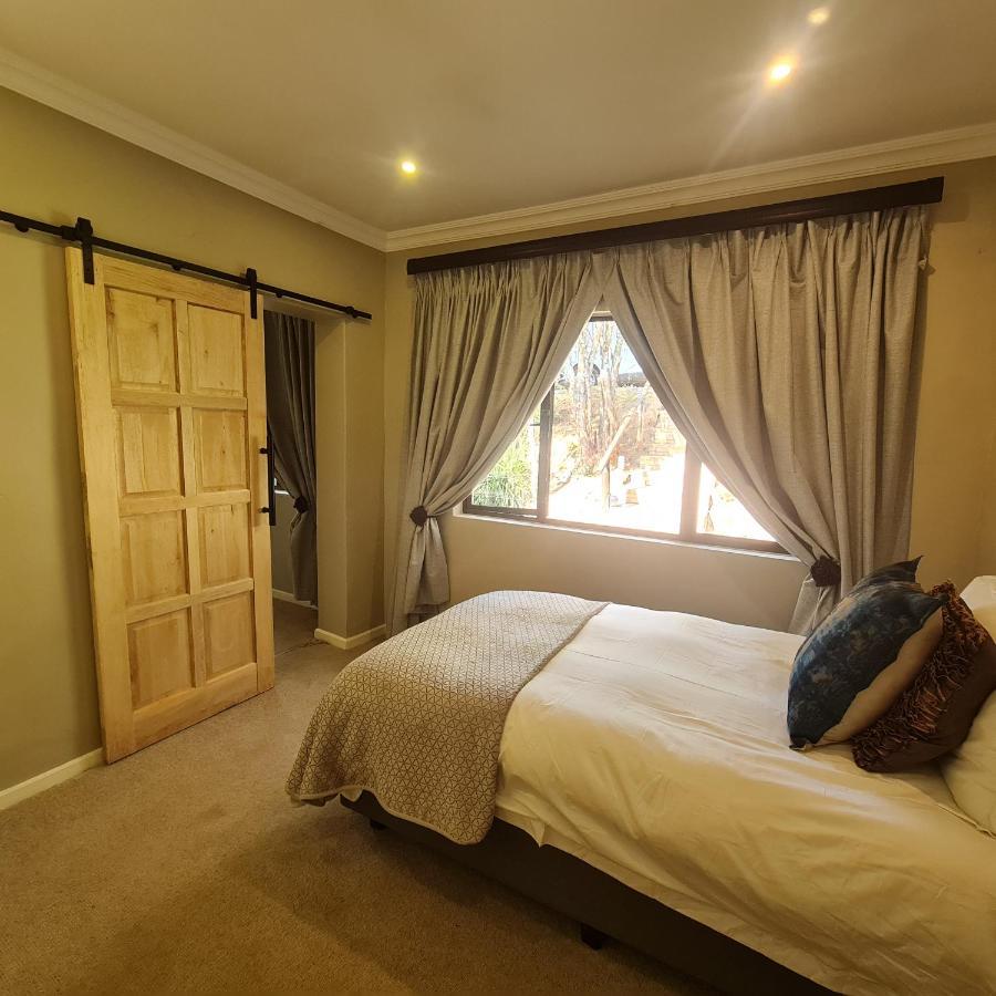 Luxury Home With Breathtaking Views Of Champagne Valley Bergview Esterno foto